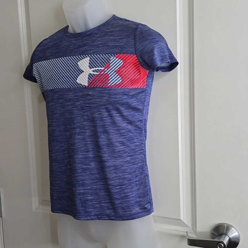 Under‎ Armour T-shirt Size Youth Large New Never Worn